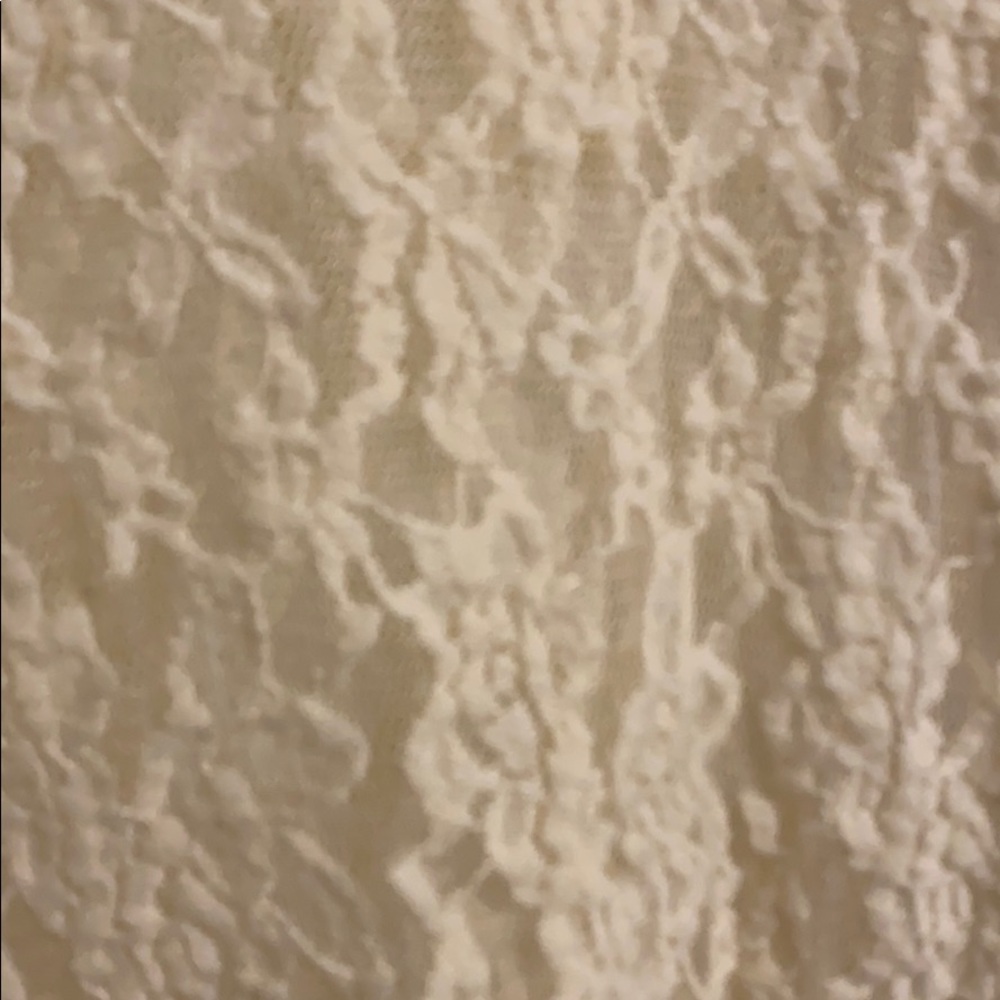 Maurice’s size 0 cream colored top - Picture 2 of 5